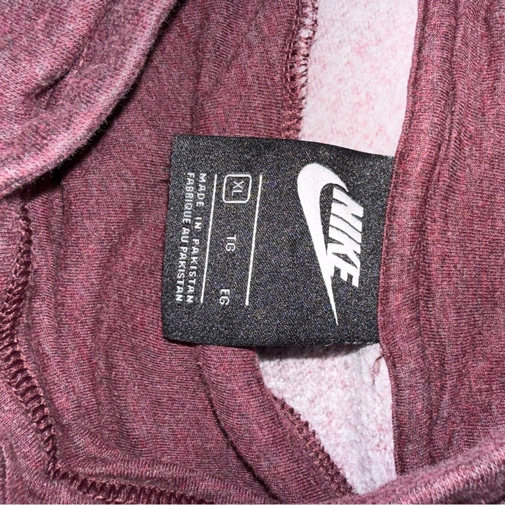 Nike Women’s Sweatshirt - Picture 6 of 6